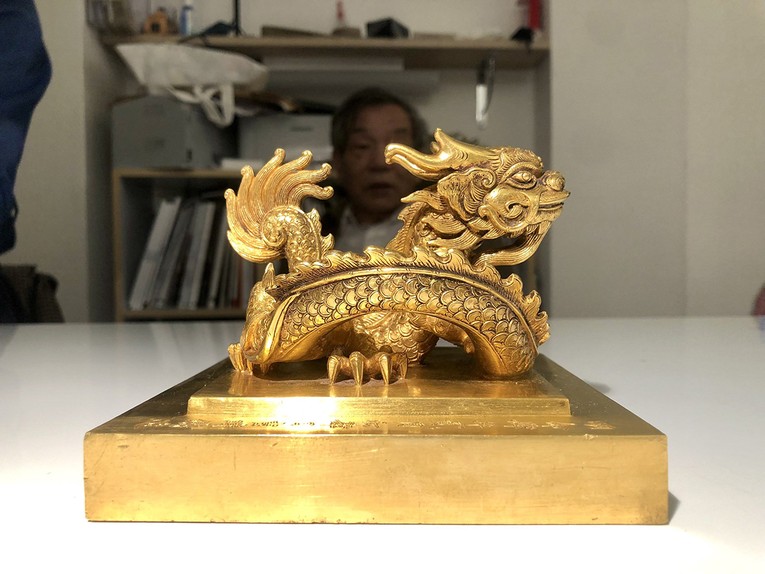 Kim ấn &amp;amp;amp;quot;Ho&agrave;ng đế chi bảo&amp;amp;amp;quot;. Ảnh: Cục Di sản văn h&oacute;a.