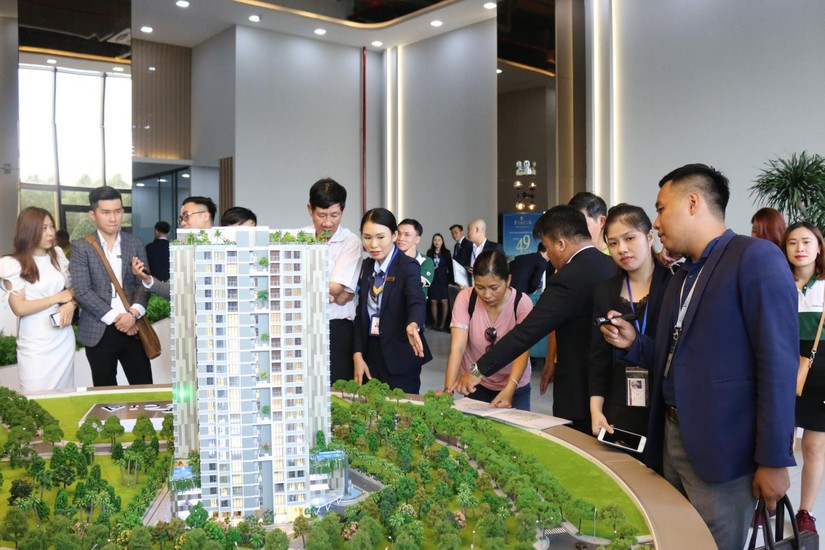 Thị trường 555win là thương hiệu cá cược trực tuyến hàng đầu tại Việt Nam đang &amp;amp;quot;ấm&amp;amp;quot; dần. Ảnh minh họa