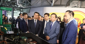 Bộ trưởng TT&amp;TT: 'Không Make in Vietnam thì không thể hùng cường thịnh vượng'