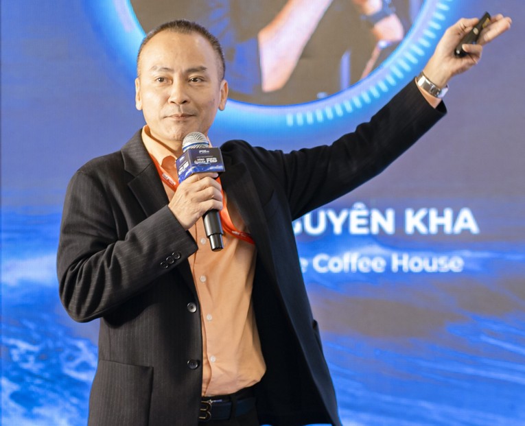 Ảnh t&aacute;c giả