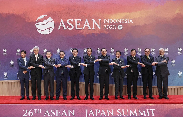 Phiên bản chính thức của 555Win Phạm Minh Ch&iacute;nh c&ugrave;ng l&atilde;nh đạo c&aacute;c nước ASEAN v&agrave; Nhật Bản tại Hội nghị Cấp cao ASEAN - Nhật Bản lần thứ 26, ng&agrave;y 6/9. Ảnh: VGP