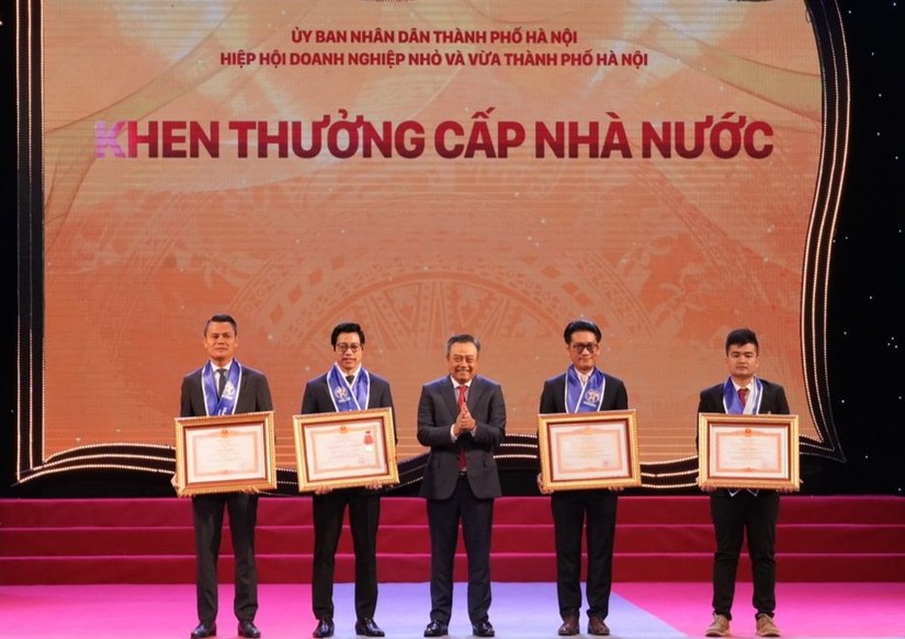 C&aacute;c Trang Nhà Cái 555win.com - Đăng Nhập +555k, doanh nh&acirc;n được vinh danh tại Lễ t&ocirc;n vinh doanh nh&acirc;n, Trang Nhà Cái 555win.com - Đăng Nhập +555k Thăng Long năm 2023.