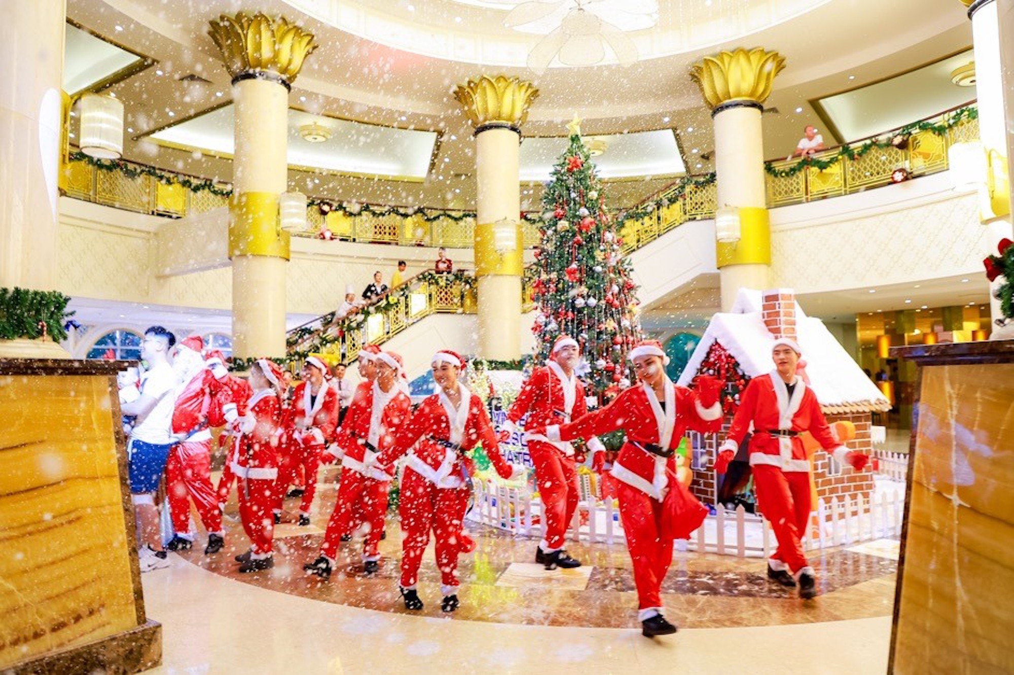 Điểm danh 10 trải nghiệm &ldquo;check-in&rdquo; Gi&aacute;ng sinh cổ t&iacute;ch tại Vinpearl Nha Trang