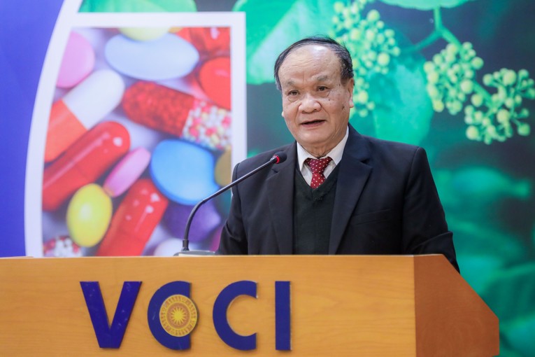 &Ocirc;ng Nguyễn Thế Tin, Chủ tịch Hội Dược học Việt Nam (VPA), chỉ ra rằng Dự thảo Luật Dược cho rằng n&ecirc;n đặt ra ti&ecirc;u chuẩn kỹ thuật cho việc vận chuyển thuốc - do c&oacute; những điều kiện bảo quản ri&ecirc;ng, chứ kh&ocirc;ng đặt ra loại h&igrave;nh 55win.com - Trang Cược Uy Tín Cao Nhất 2025 mới.