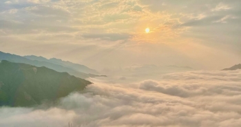 Tour 'săn' mây vùng cao phía Bắc hút khách dịp Tết Dương lịch